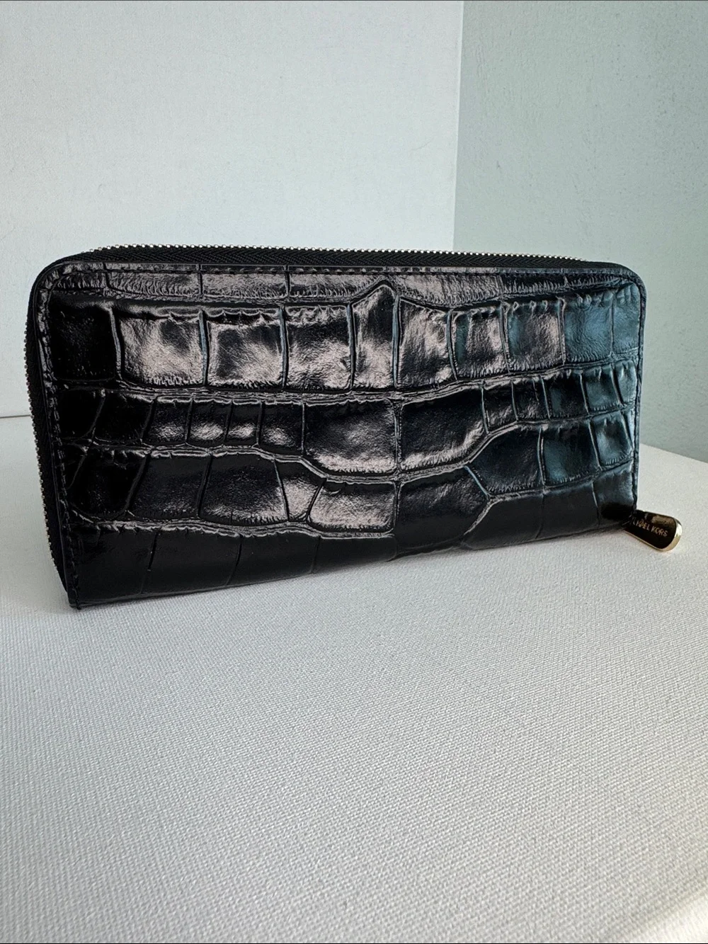 Michael Kors Black Croc-Embossed Jet Set Continental Zip Wallet